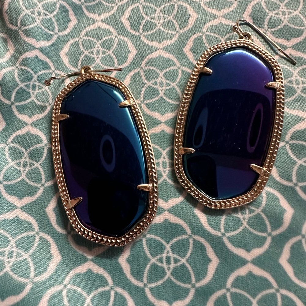 Iridescent Kendra Scott earrings